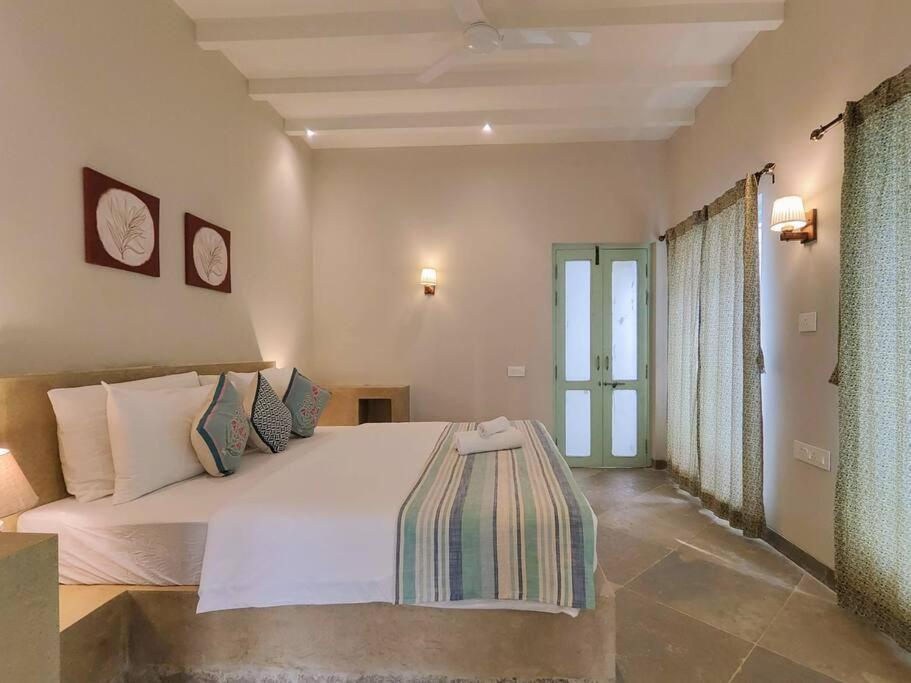 Barcelona Villas At Love Story Siolim- 3Bhk Private Pool Villas Exterior photo