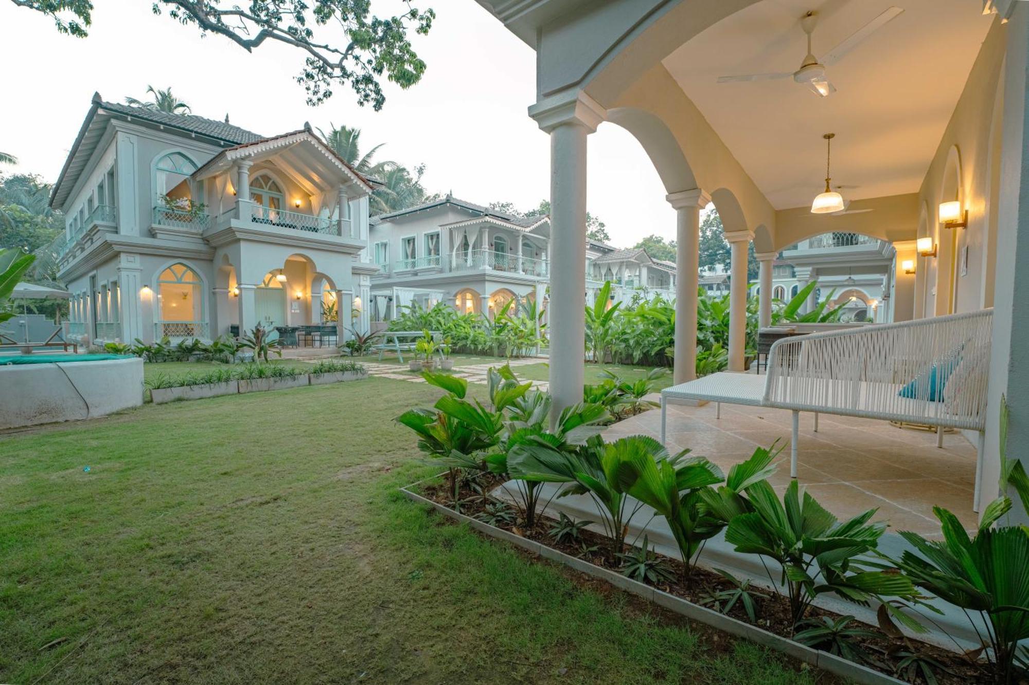 Barcelona Villas At Love Story Siolim- 3Bhk Private Pool Villas Exterior photo