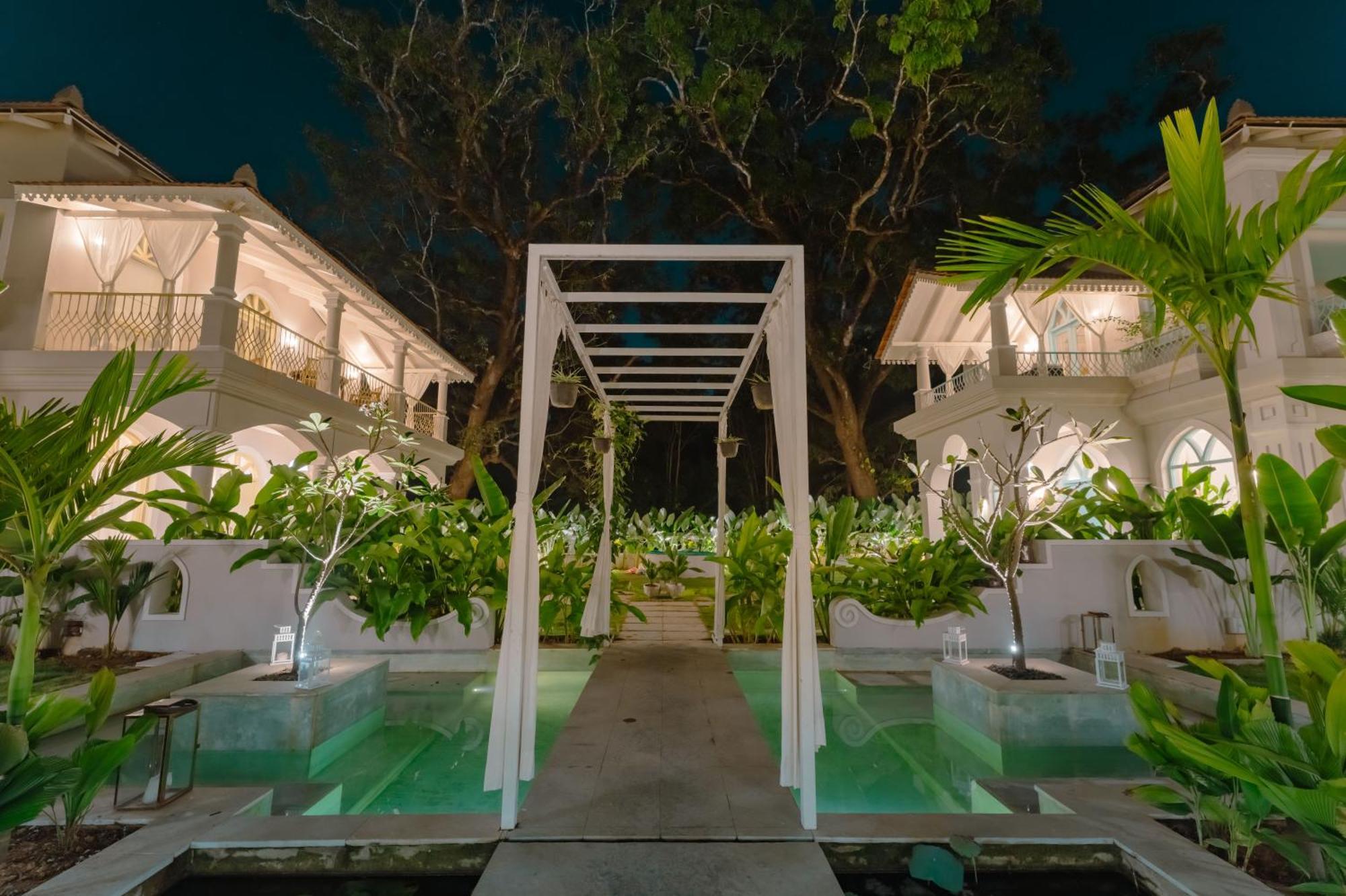 Barcelona Villas At Love Story Siolim- 3Bhk Private Pool Villas Exterior photo